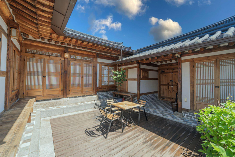Seoul Hanok Stay jnpstay, Jongno