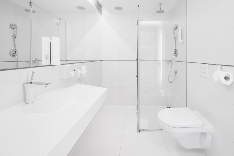 Bathroom 5, Ultra Marine, Kołobrzeg