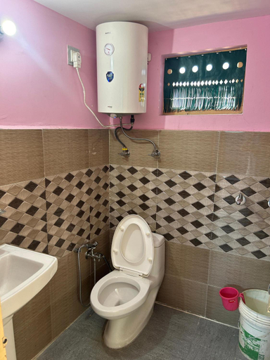 Bathroom 2, Hotel Mountain View & Restaurant, Uttarkashi