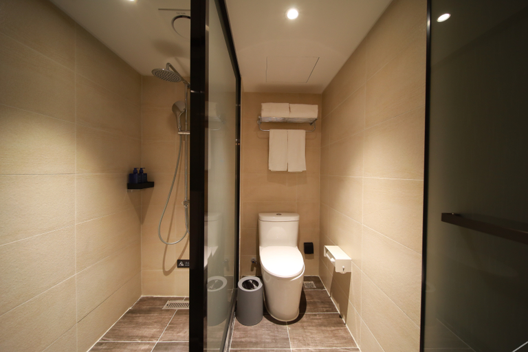 Bathroom 3, Hanting Hotel Beijing Tongzhou Conference Center, Beijing