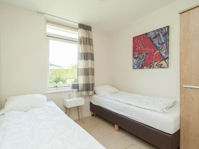 Bedroom 2, Cozy, Detached Holiday Home With Terrace, Near the Sea, Noordwijk