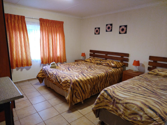Bedroom 4, Klein Paradys, Ugu