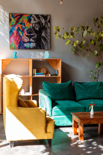 Food & Drinks 5, THE GARTEN LIVING HOTEL, Kusini