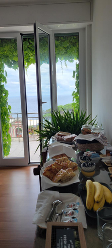 Others 2, Shiverty apartment, Genova