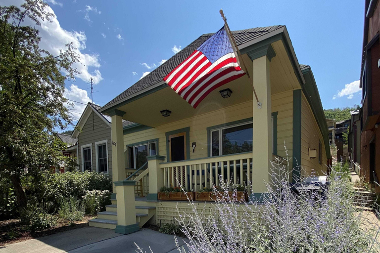 Woodside Getaway by AvantStay Character Home Close To Park City Resort w Hot Tub, Summit