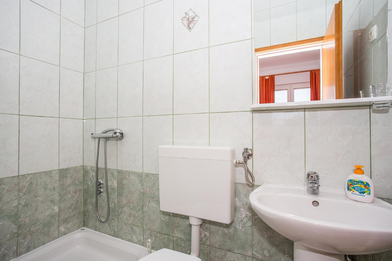 Others 4, Apartmani Ante Nobilo, Lumbarda