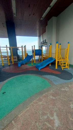 Family & Kids 4, Berlin Village - Ancol Mansion with Beach View, North Jakarta