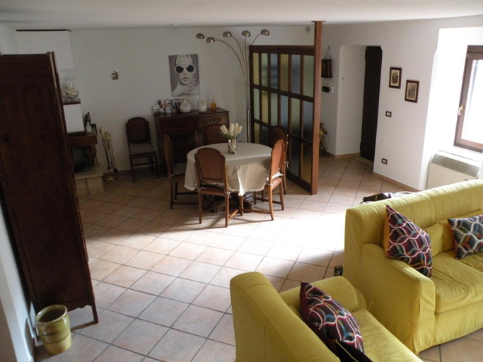 Others 3, Villa Carlotta di Carlotta Ercolano, Isernia