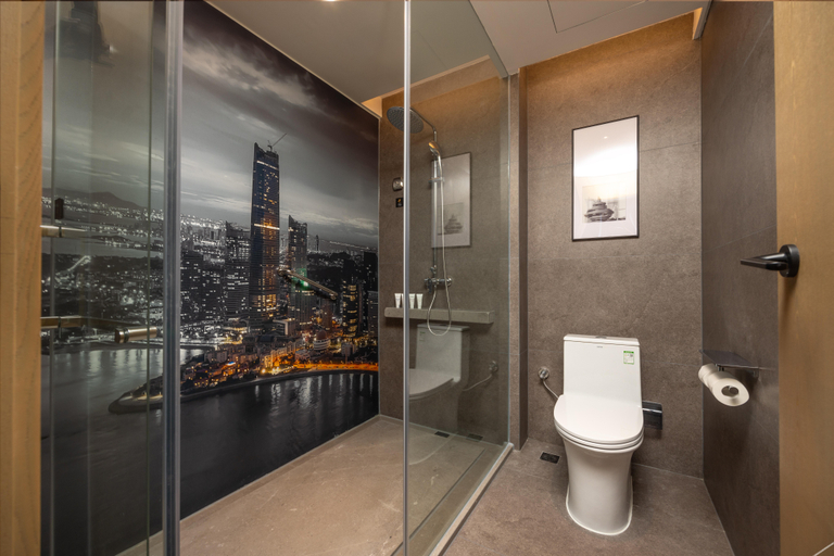Bathroom 3, Park Inn by Radisson Qingdao Chengyang District Government The Mixc, Qingdao