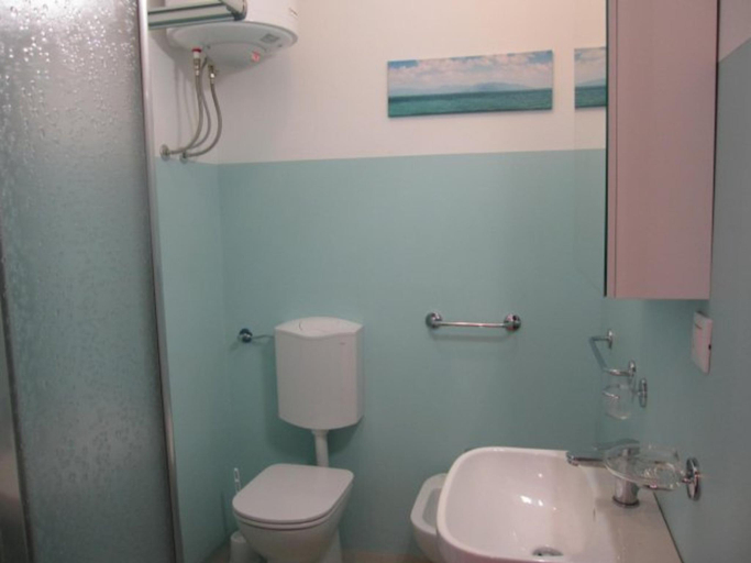 Bathroom, Flat with big terrace in Grado - Beahost Rentals, Gorizia