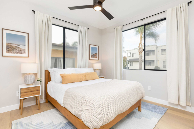 Pacific Villa by AvantStay Steps from Beach Luxurious Modern Indoor-Outdoor Living, San Diego