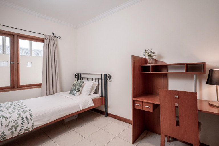Bedroom 27