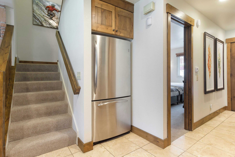 Others 3, Snow King by Avantstay Close to the Slopes w/ Hot Tub!, Summit