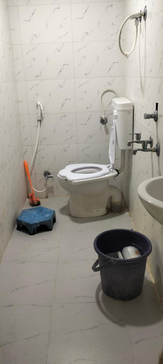 Others 4, Hotel pari, Ujjain