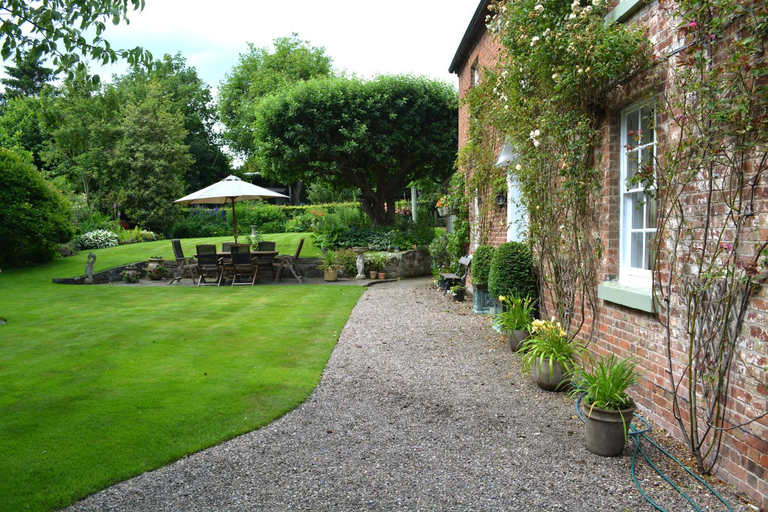 Others 5, The Old Vicarage Bed and Breakfast, Shropshire