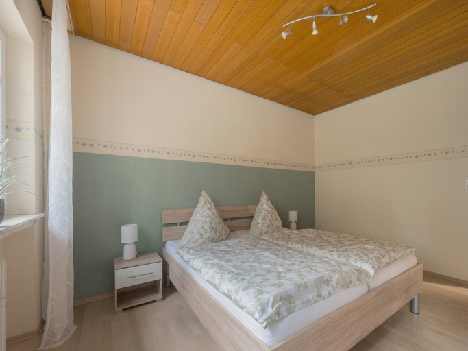Bedroom 2, Trierscheid Countryside Escape, Ahrweiler