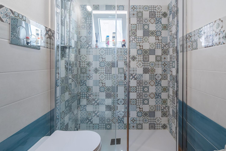 Bathroom 3, La Mora Affittacamere, Syracuse