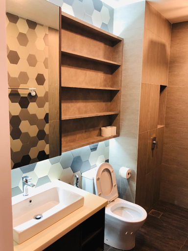 Bathroom 8