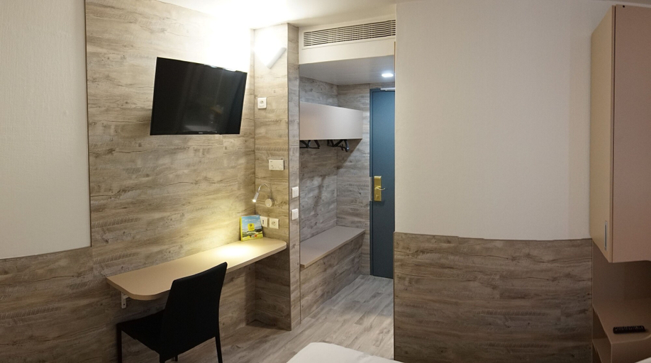 Bathroom 4, Logis Hôtel Acotel, Vaucluse