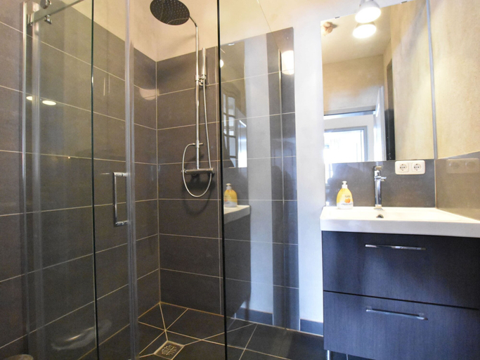 Bathroom 4, Wohnung in Detershagen mit Eigener Terrasse, Rostock