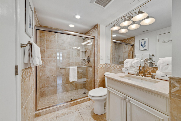 Bathroom 3, Shipwatch C301, Escambia