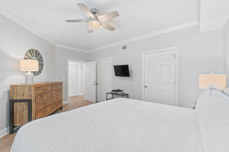 Bedroom 2, Phoenix on the Bay 1228, Baldwin