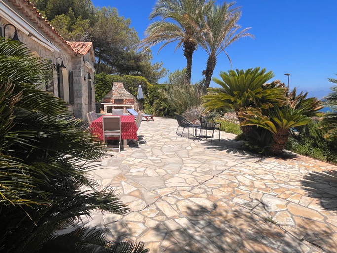 Others 2, Cap d’Antibes Sea view villa, Alpes-Maritimes