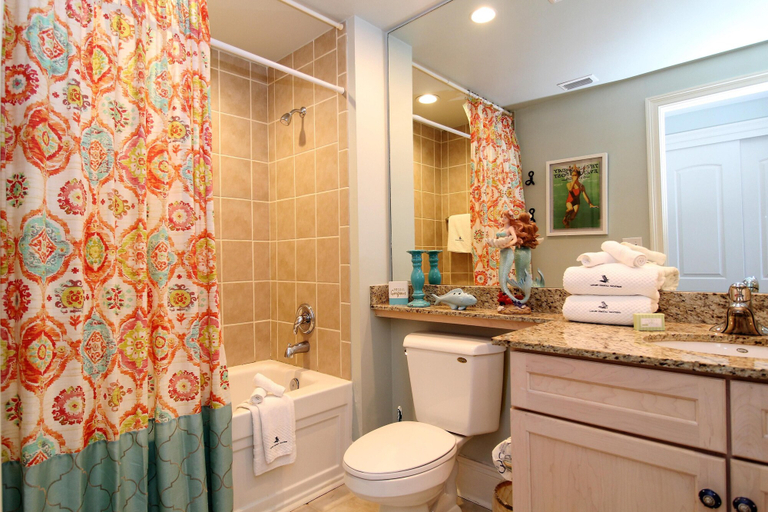 Bathroom 4, Indigo East 2001, Escambia
