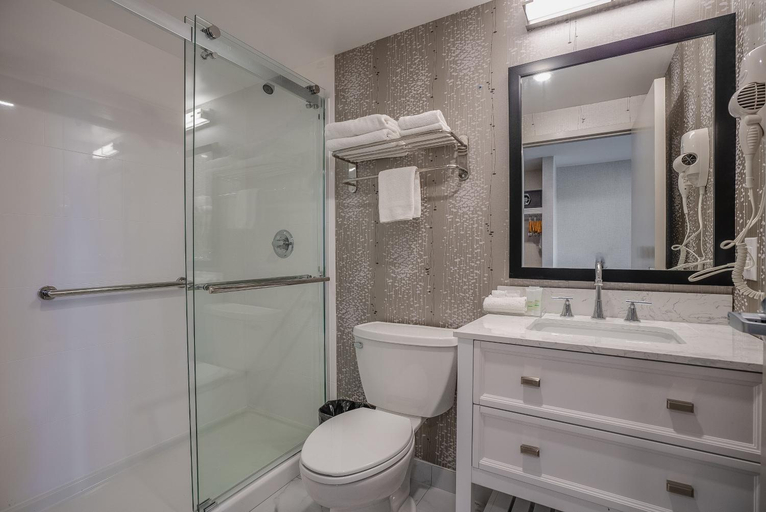 Bathroom 5, Monte Carlo Inn Oakville Suites, Halton