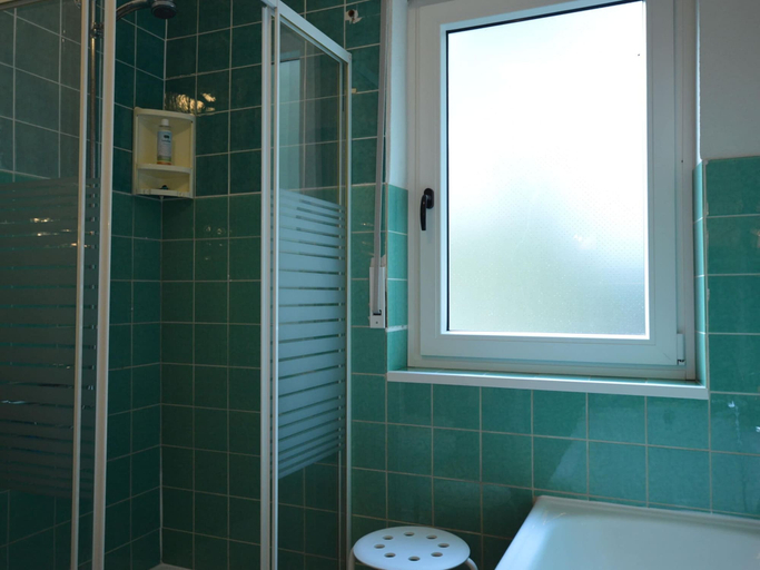 Bathroom 4, Holiday home in nice surrounding, Bernkastel-Wittlich