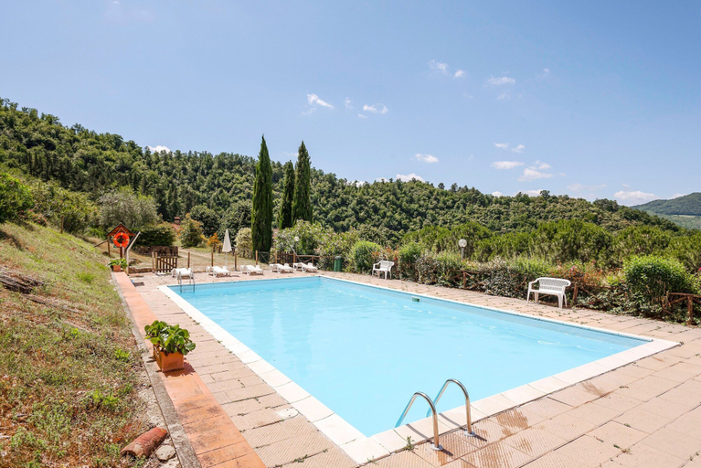 Sport & Beauty, Belvilla by OYO Appealing Holiday Home with pool, Florence