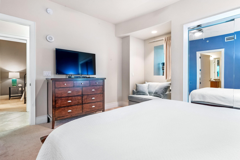 Bedroom 2, Turquoise D1306, Baldwin