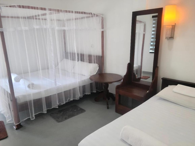 Bedroom 3, Riva del Sole Abay Restaurant & Accomodation, Pothuvil