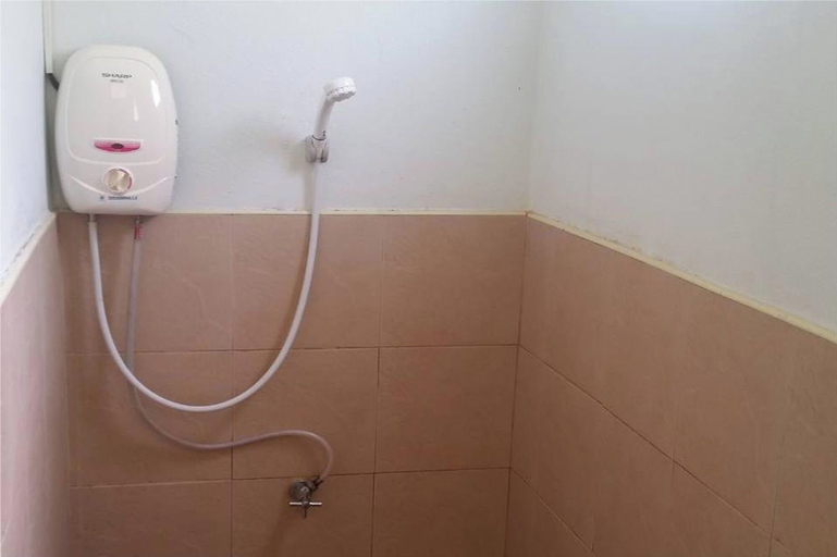 Bathroom 3, Reuntonnam Amphawa, Amphawa