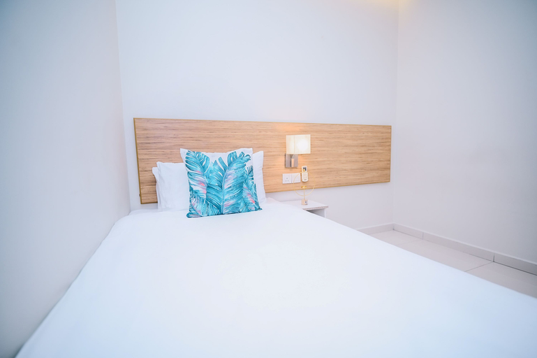 Bedroom 5, Swing & Pillows - Kelana Jaya Selangor Formerly Known as Sovotel Boutique Hotel, Petaling Jaya