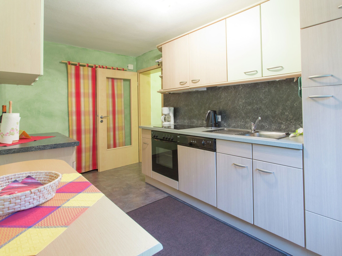 Others 4, Waxweiler Flat Near City Center, Eifelkreis Bitburg-Prüm