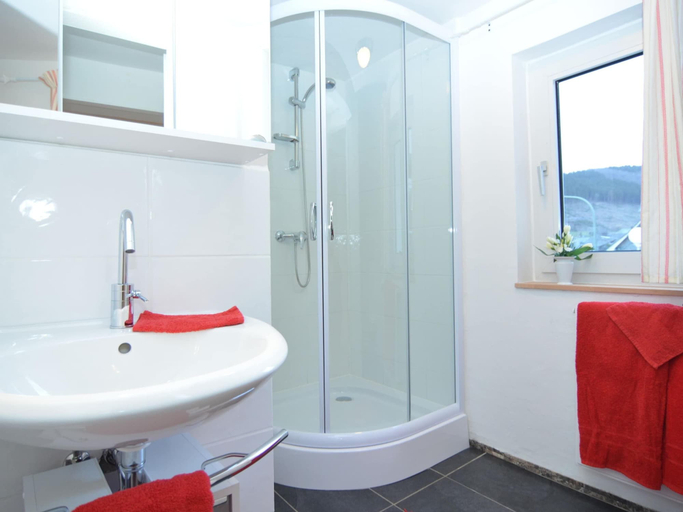 Bathroom 4, Chalet in Schmallenberg nahe Winterberg Ski, Hochsauerlandkreis