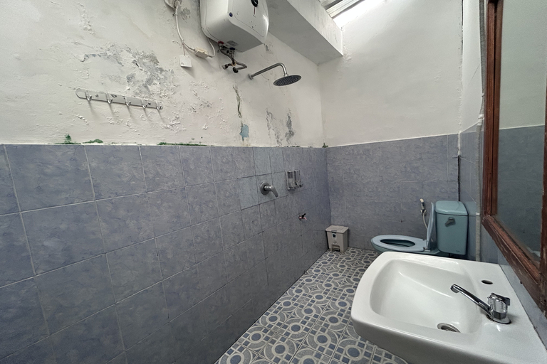 Bathroom 2