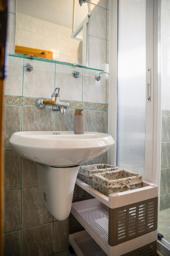 Bathroom 3, Panorama Chantall - apartment SEA VIEW, Nesebar