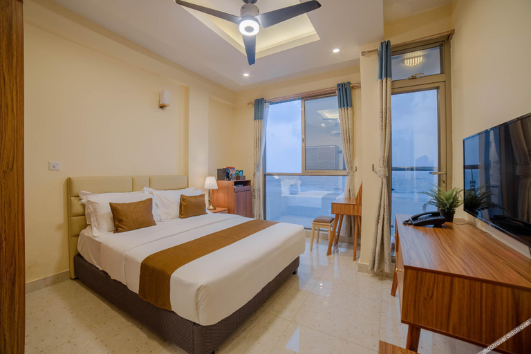 Bedroom 2, Amber Beach Hotel at Hulhumale, Malé