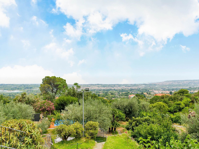 View from property, Charming Villa With Pool and Panoramic Surroundings, Catania