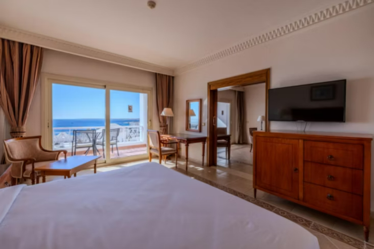 Bedroom 3, CONTINENTAL PLAZA BEACH RESORT by IHG, Sharm el-Sheikh