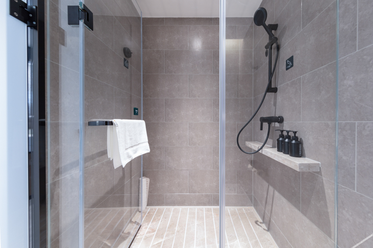 Bathroom 3, Atour Hotel Qingdao Laoshan District Shilaoren Beach, Qingdao