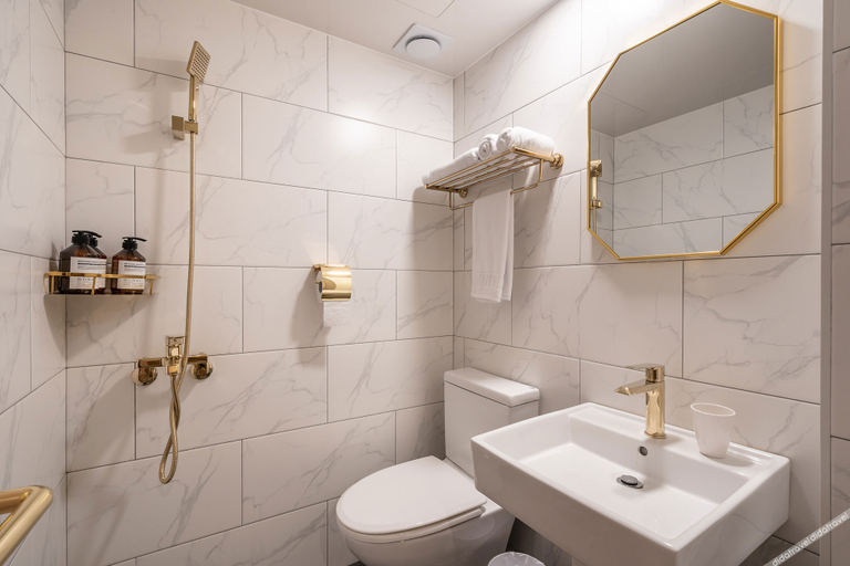 Bathroom 3, Yeongdeungpo CC, Yeongdeungpo