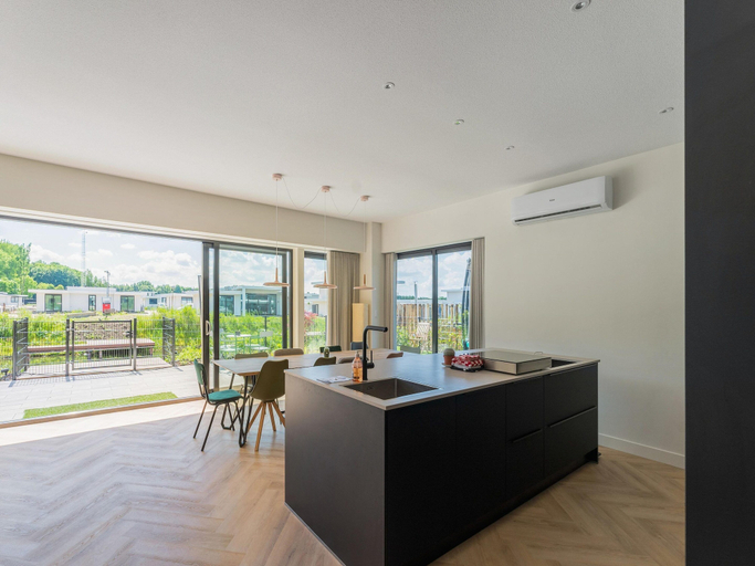 Living room 3, Lakeside Home With a Jetty, Zeewolde
