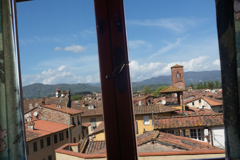 Room 2, Casa Baino in Lucca With 2 Bedrooms and 1 Bathrooms, Lucca