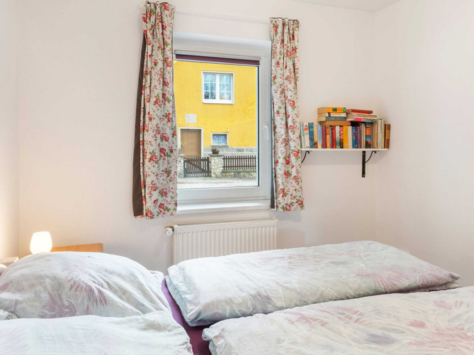 Bedroom 2, Serene Holiday Home in Naumburg near River, Burgenlandkreis