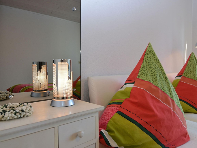 Bedroom 2, Flat With Mountain Views in Welferode, Schwalm-Eder-Kreis