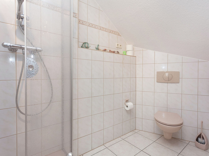 Bathroom 3, Fantastic Apartment in Frauenwald near Forest, Ilm-Kreis