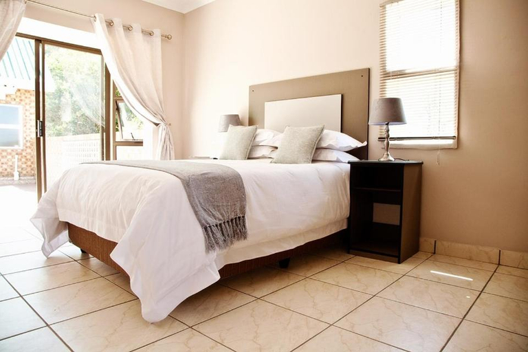 Others 3, 12 On Top Guesthouse, Gert Sibande